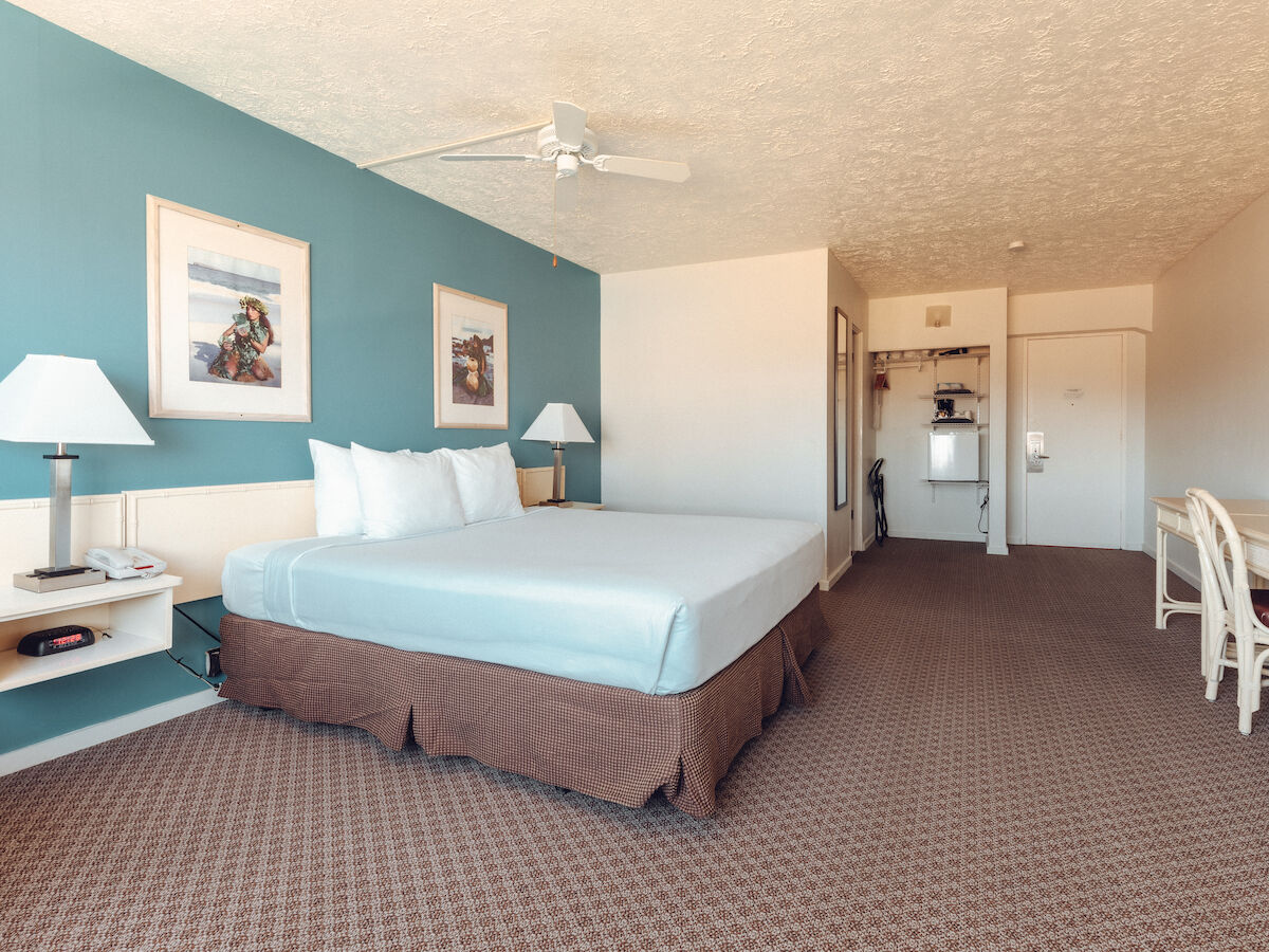 Maui Seaside Hotel Room